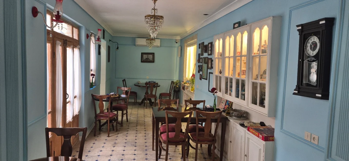 عکس 3 از کافه باغ خلفا