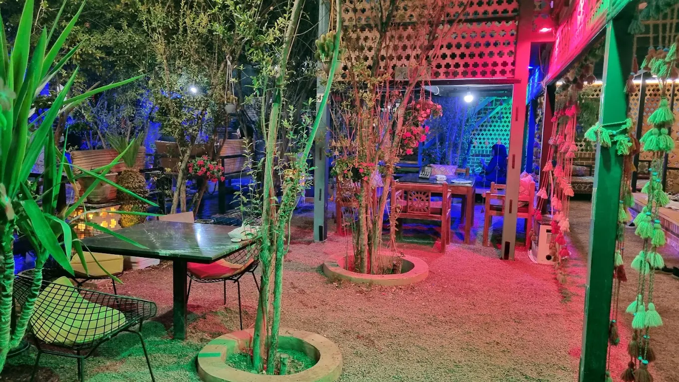 عکس 4 از باغ رستوران مظفر